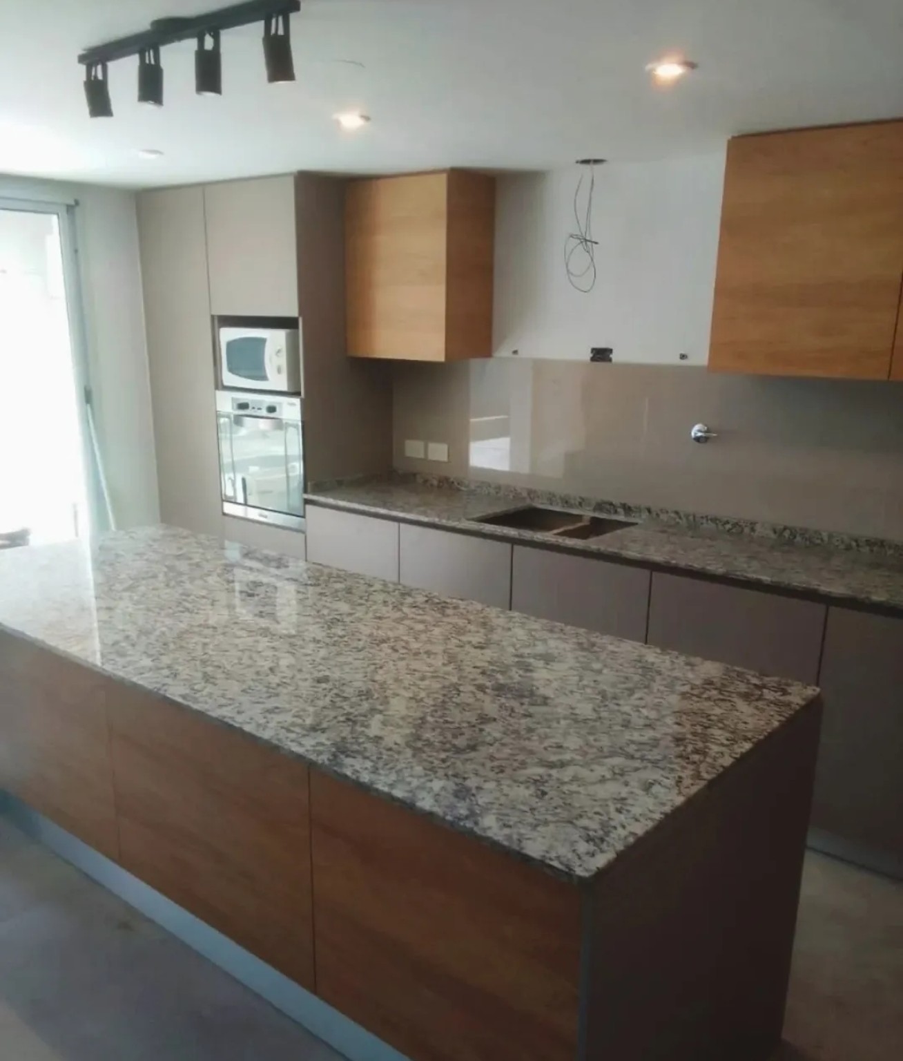 Proyecto de superficie de cuarzo